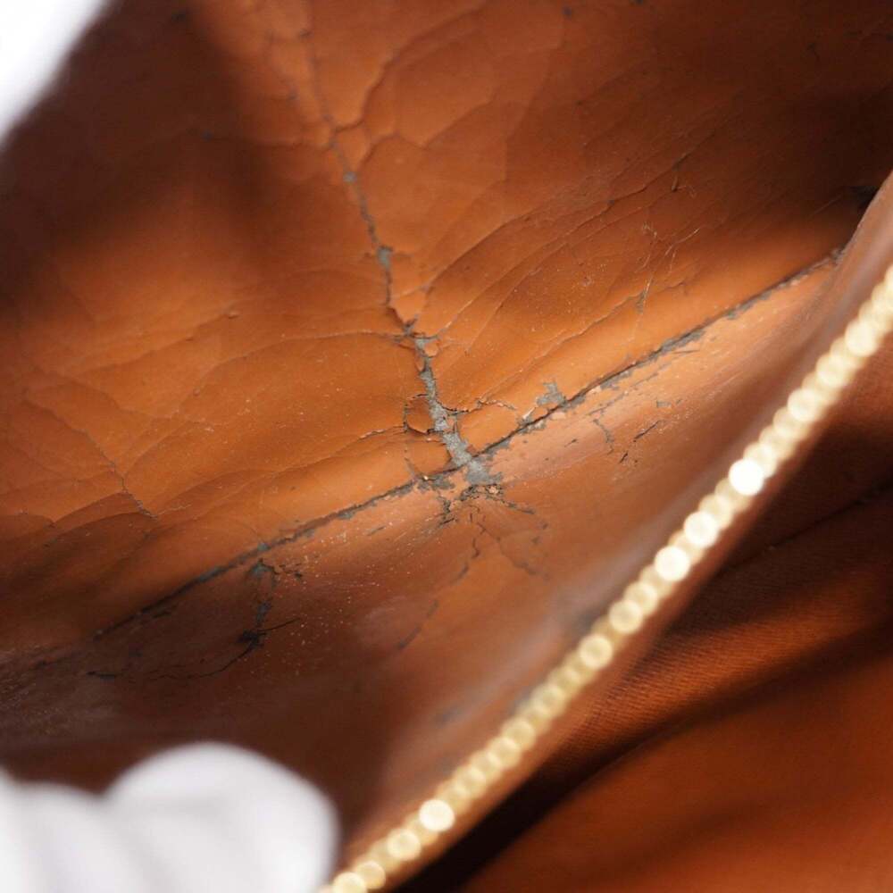 LOUIS VUITTON Brown Monogram Shoulder Bag - Picture 10 of 14